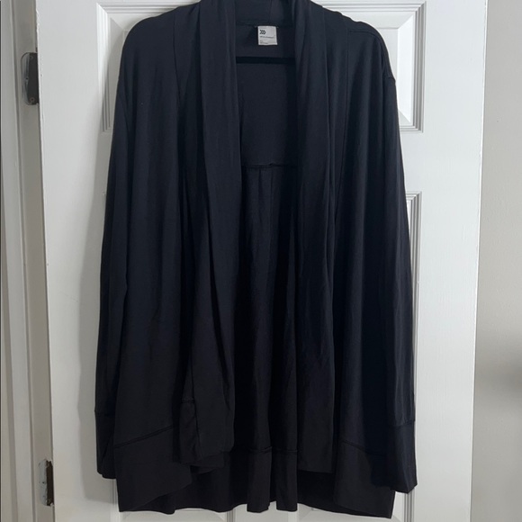 all in motion Tops - All in Motion Flyaway Cardigan in Black size XXL